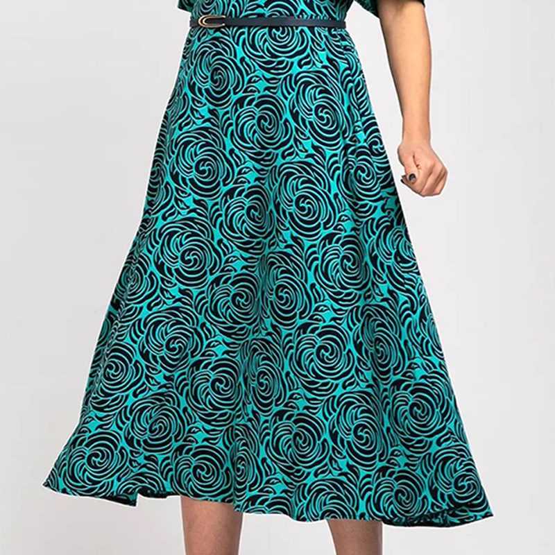 🔥👗Elegancka sukienka maxi z nadrukiem i paskiem