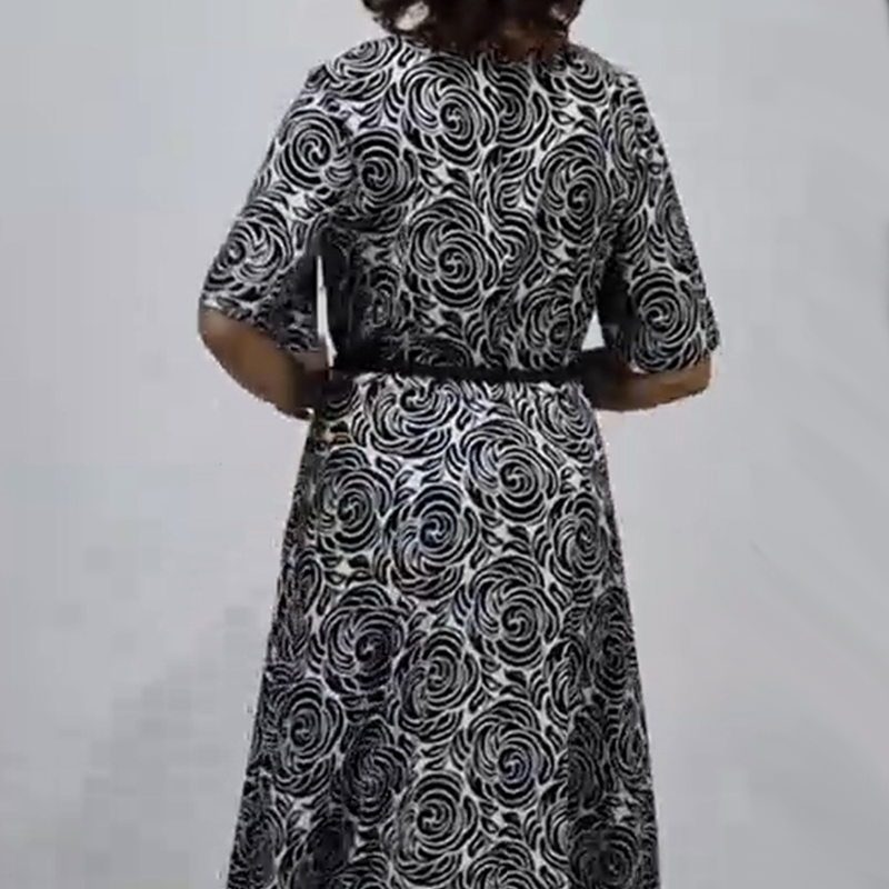 🔥👗Elegancka sukienka maxi z nadrukiem i paskiem