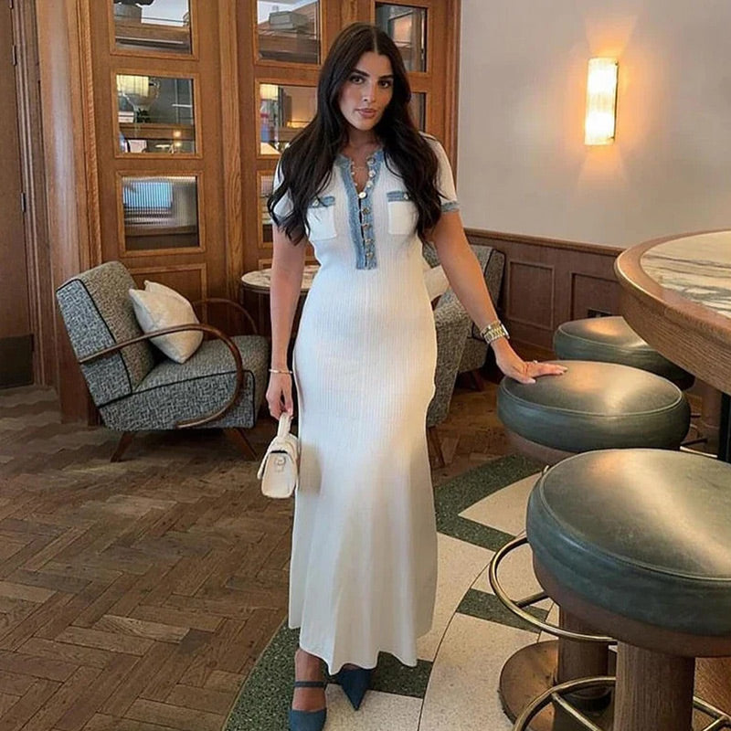 🔥👗Modna dzianinowa sukienka maxi o wąskim kroju z metalowymi guzikami