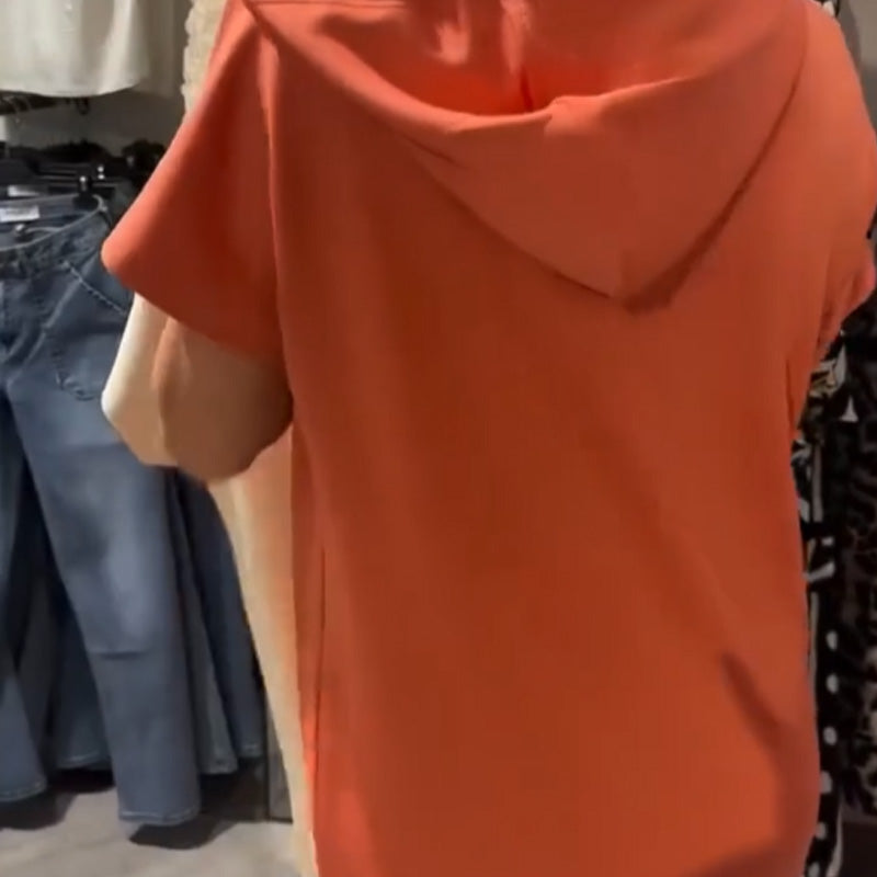🔥👗 Sukienka maxi z krótkim rękawem i kapturem