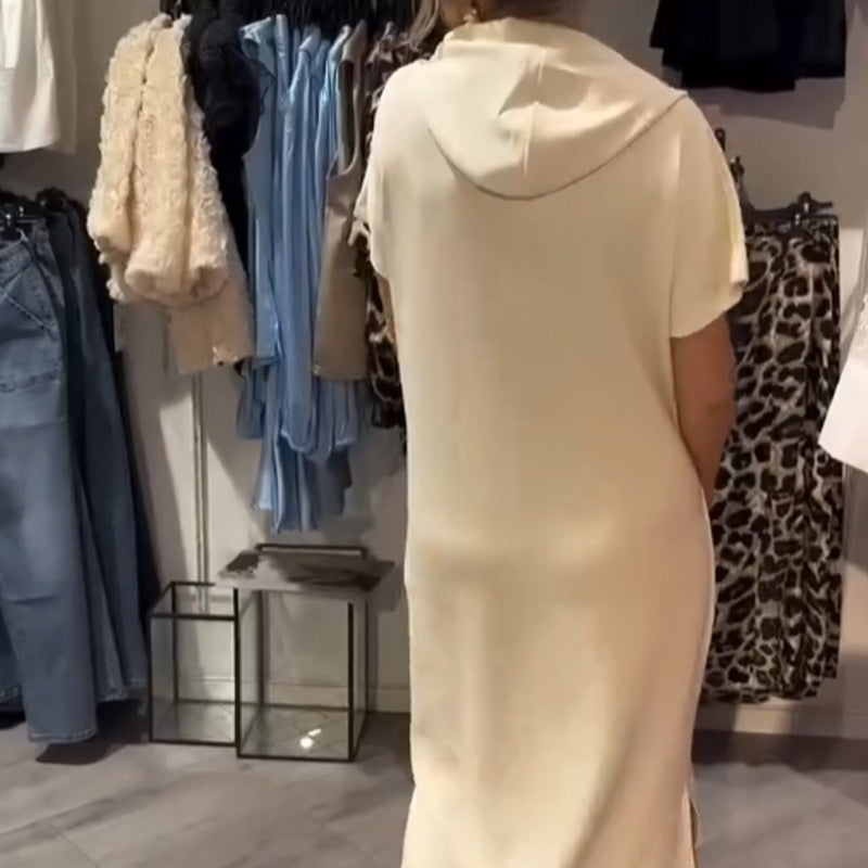 🔥👗 Sukienka maxi z krótkim rękawem i kapturem