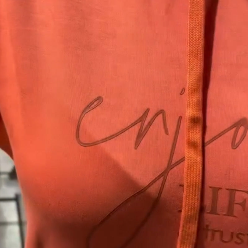 🔥👗 Sukienka maxi z krótkim rękawem i kapturem