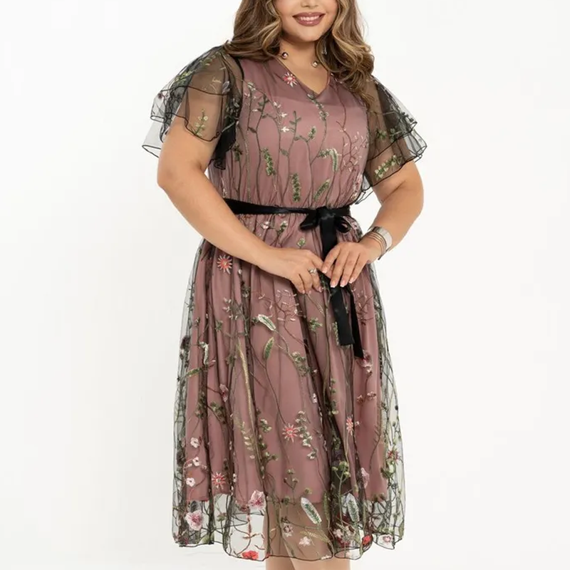 🔥👗 Elegancka i zwiewna sukienka w kwiaty