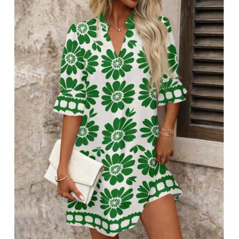 🔥👗Sukienka z dekoltem w serek i kwiatowym nadrukiem